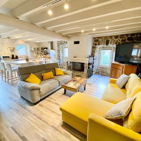 Gite De Groupe 160M2, 15P, Salle De Reception, Jardin, Terrasse Mazan-l'Abbaye Zewnętrze zdjęcie